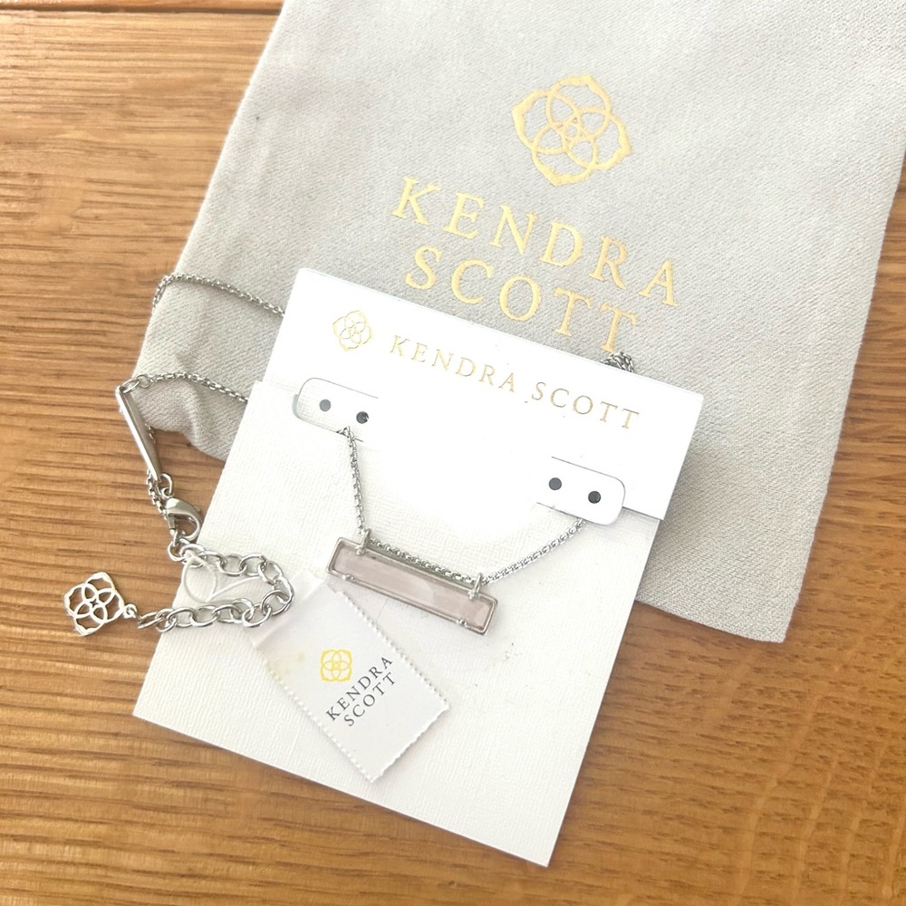 NWT Kendra Scott 14k rosegold mother of pearl pendant